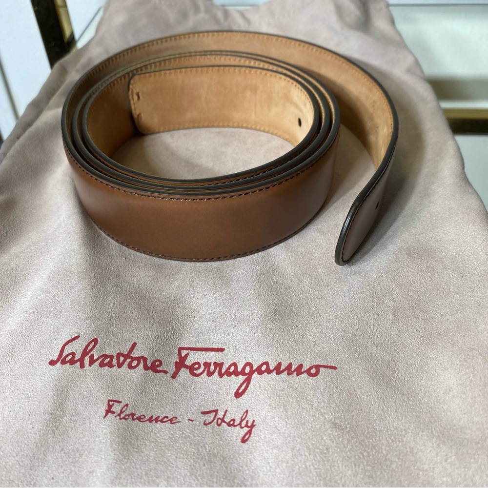 Salvadore Ferragamo Special Edition Leather Belt in Brown